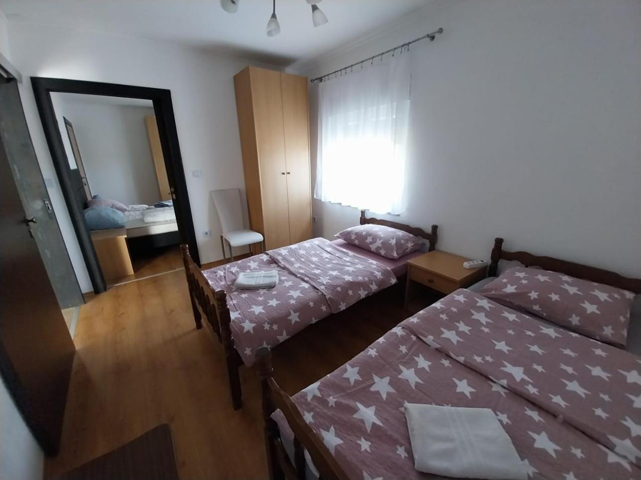 Guesthouse Juka Gospic Exterior photo